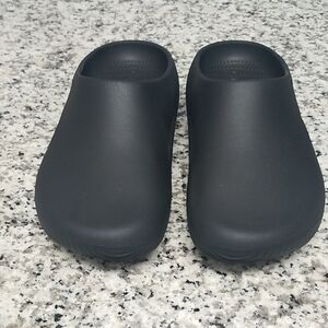 CROCS MELLOW SLIDE, W10/M8, BLACK